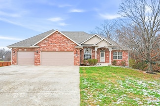 4209 Grant Ln, Columbia, MO 65203