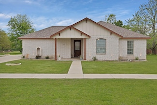 1123 W End St, Terrell, TX 75160