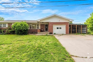 1310 S Garfield St, Junction City, KS 66441