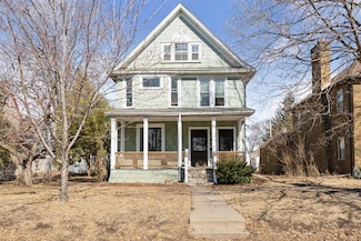 669 13th Ave NE, Minneapolis, MN 55413