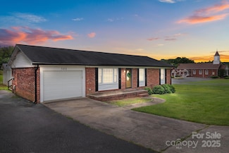 522 NE Connector, Albemarle, NC 28001