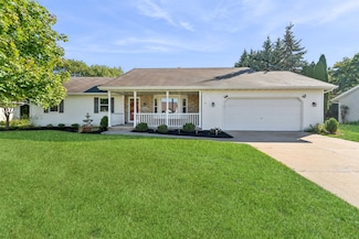 1442 Baytree Ln, Neenah, WI 54956