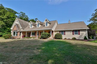 3523 Timber Ln, Slatington, PA 18080