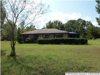 5224 Thyatira Tyro Rd Unit Thyatira-tyro, Como, MS 38619