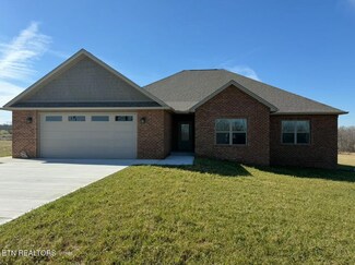351 Tuttle Ln, Crossville, TN 38571