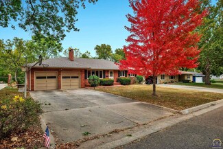 1616 SW 26th St, Topeka, KS 66611