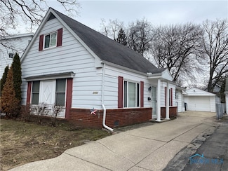 2152 Mansfield Rd, Toledo, OH 43613