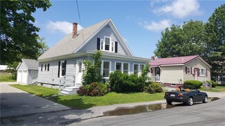 59 7th St, Old Town, ME 04468