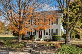 3012 N 4th St, Whitehall, PA 18052