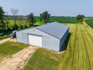 22445 650th Ave, Dexter, MN 55926