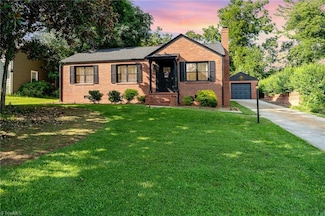 3210 Edgewater Dr, Greensboro, NC 27403