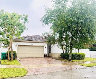 16186 SW 65th Ln, Miami, FL 33193