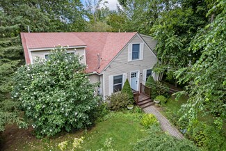103 Pine Hill Rd N, Ogunquit, ME 03907