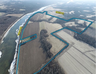 24617 Eagle Dr, Bonaparte, IA 52620