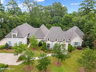 918 Montrose Dr, Ridgeland, MS 39157