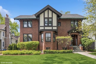 408 S Washington St, Hinsdale, IL 60521