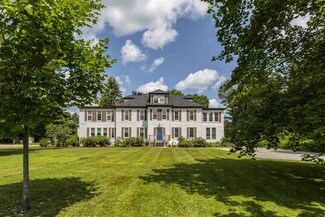 119 Main St Unit 4, New London, NH 03257