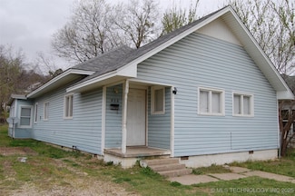406 W Cummings St, Henryetta, OK 74437