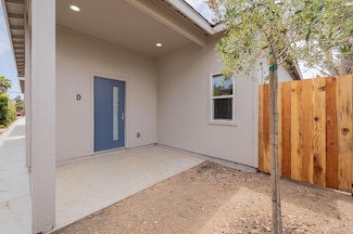 987 Harcourt Ave Unit D, Seaside, CA 93955