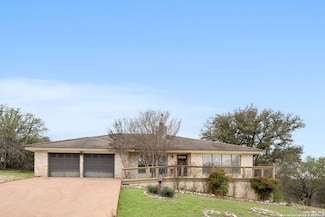 110 Highlands Blvd, Horseshoe Bay, TX 78657