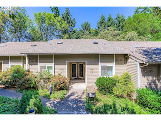 4570 SW Comus Place Unit 8D, Portland, OR 97219