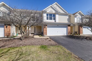544 Lancaster Dr, Pingree Grove, IL 60140