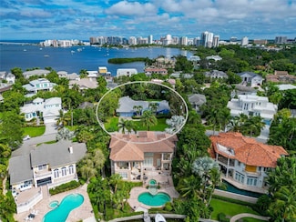 1389 Harbor Dr, Sarasota, FL 34239