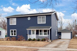 447 Saint Marys Pkwy, Buffalo Grove, IL 60089
