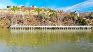 7 High Pointe Dr, Savannah, TN 38372