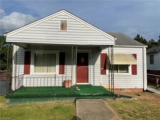 207 Hubbard St, Reidsville, NC 27320