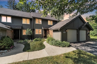 44877 Erin Dr Unit 2, Plymouth, MI 48170