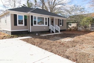 719 Pennsylvania Ave, Hertford, NC 27944