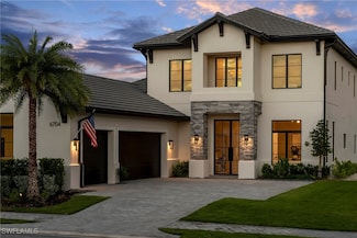 6704 Newport Rd, Naples, FL 34109