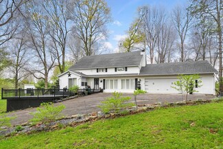 13819 Mcduffee Rd, Churubusco, IN 46723