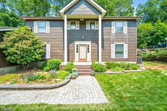 624 Sandra Dr, Landing, NJ 07850