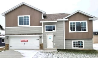 874 Holton Ave, Brainerd, MN 56401