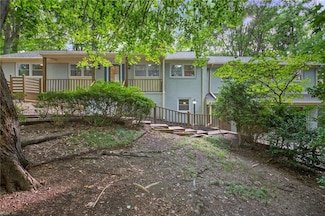 310 de Laura Dr, Newport News, VA 23608