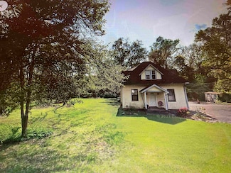 220 Hartford Rd, Mount Laurel, NJ 08054