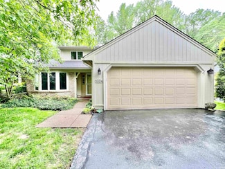 1324 Timberlake Ln, Evansville, IN 47710