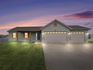 123 Hampton Dr, Troy, MO 63379