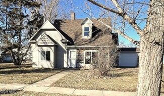 224 S 2nd Ave, Ashton, SD 57479