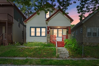 2745 N 33rd St, Milwaukee, WI 53210