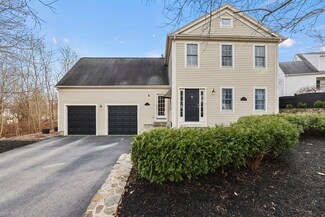 8 Bantry Dr, East Weymouth, MA 02189