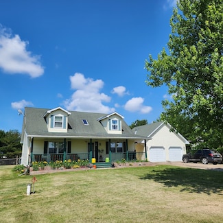 3883 E 2050th Rd, Serena, IL 60549