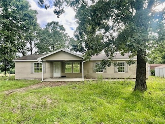 4712 Camden Line Rd, Lebanon, MO 65536