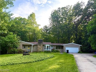 5902 Woodhill St, Painesville, OH 44077