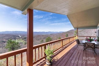 727 Chinquapin Mountain Rd, Franklin, NC 28734