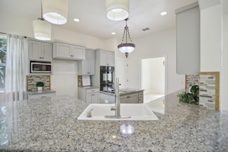 212 Venture Blvd S, Lago Vista, TX 78645