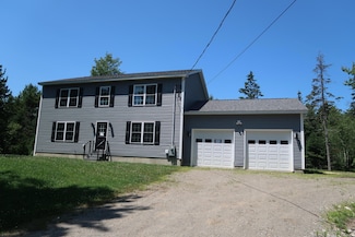 65 Snowberry Ln, Palermo, ME 04354