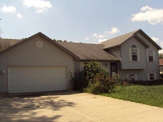 699 Blazing Trail, Oregonia, OH 45054